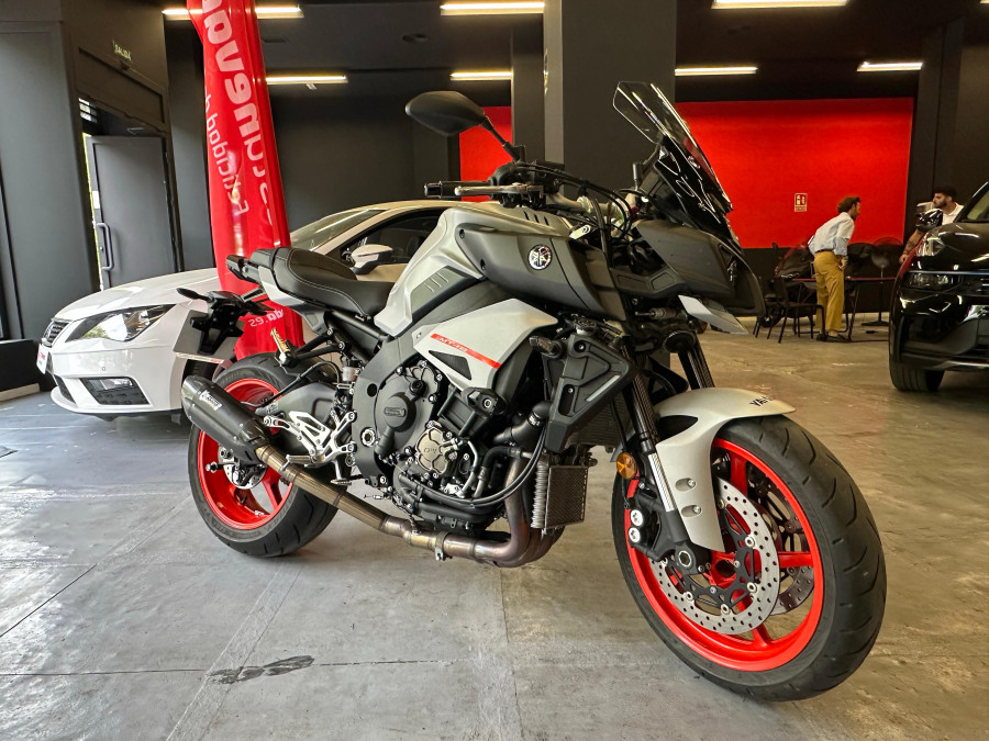 Imagen de Yamaha MT 10