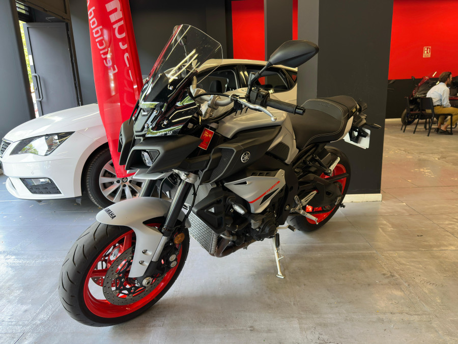 Imagen de Yamaha MT 10