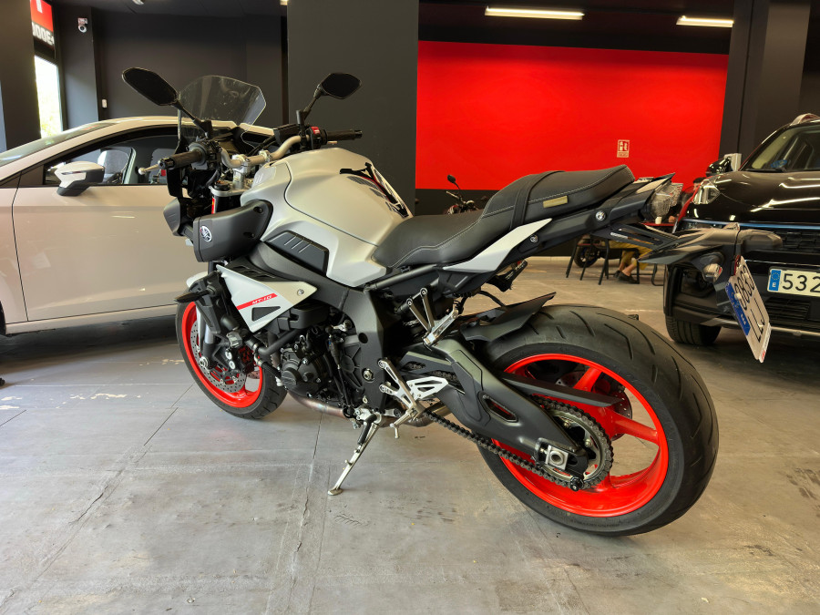 Imagen de Yamaha MT 10