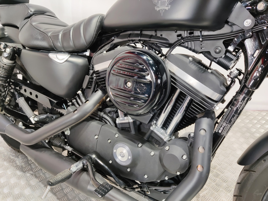 Imagen de Harley Davidson SPORTSTER IRON 883