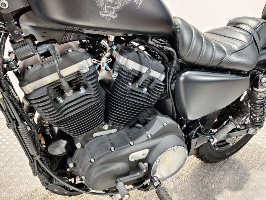 Imagen de Harley Davidson SPORTSTER IRON 883