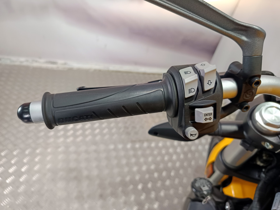 Imagen de Ducati MONSTER 821