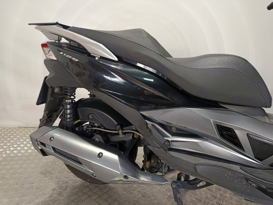 Imagen de KAWASAKI J125
