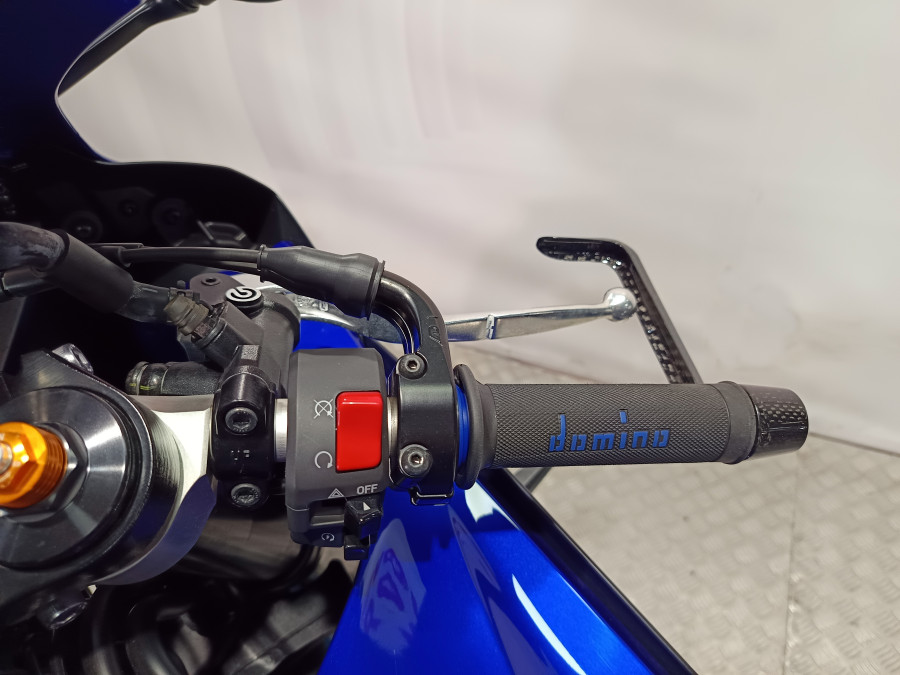 Imagen de Yamaha R7 A2