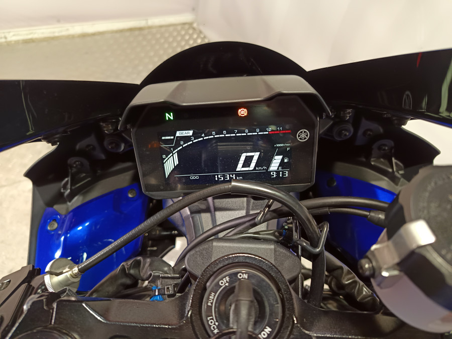 Imagen de Yamaha R7 A2