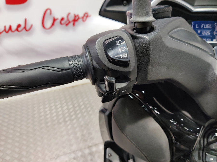 Imagen de Yamaha XMAX 125 IRON MAX