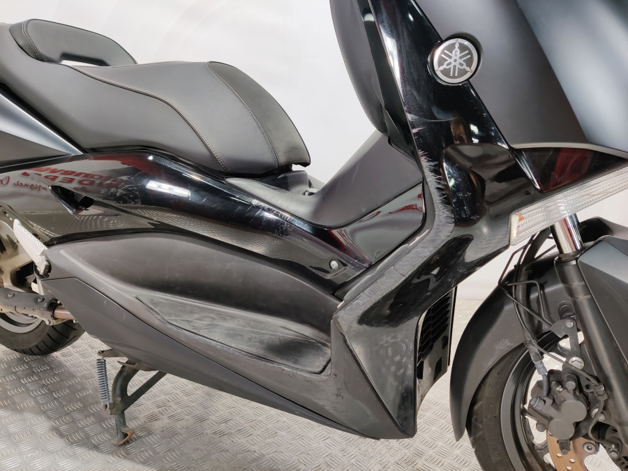 Imagen de Yamaha XMAX 125 IRON MAX