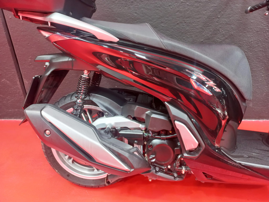 Imagen de Honda SH 350i