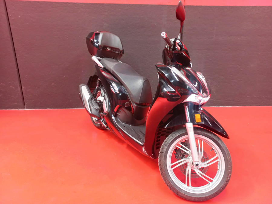 Imagen de Honda SH 350i