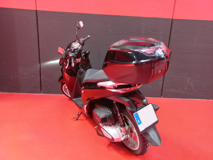 Imagen de Honda SH 350i