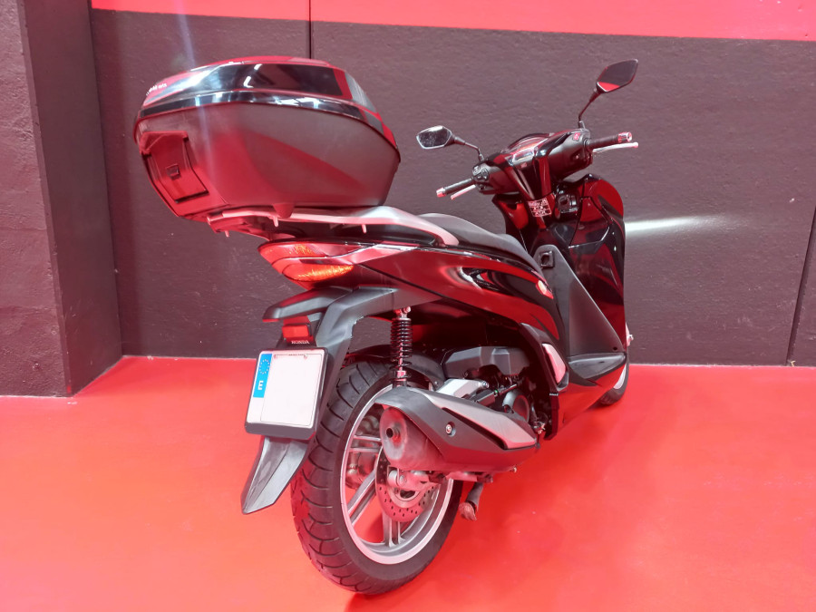 Imagen de Honda SH 350i