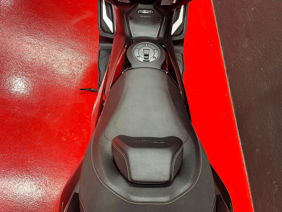 Imagen de Yamaha TMAX 560 TECH MAX