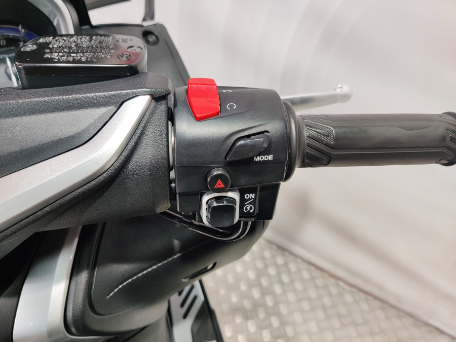 Imagen de Yamaha TMAX 530 DX