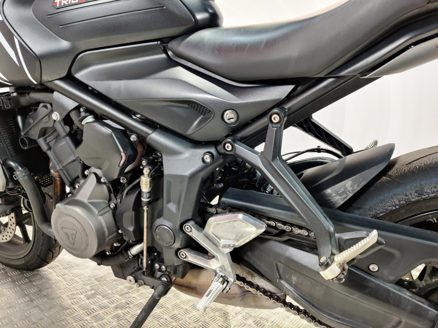 Imagen de Triumph TRIDENT 660