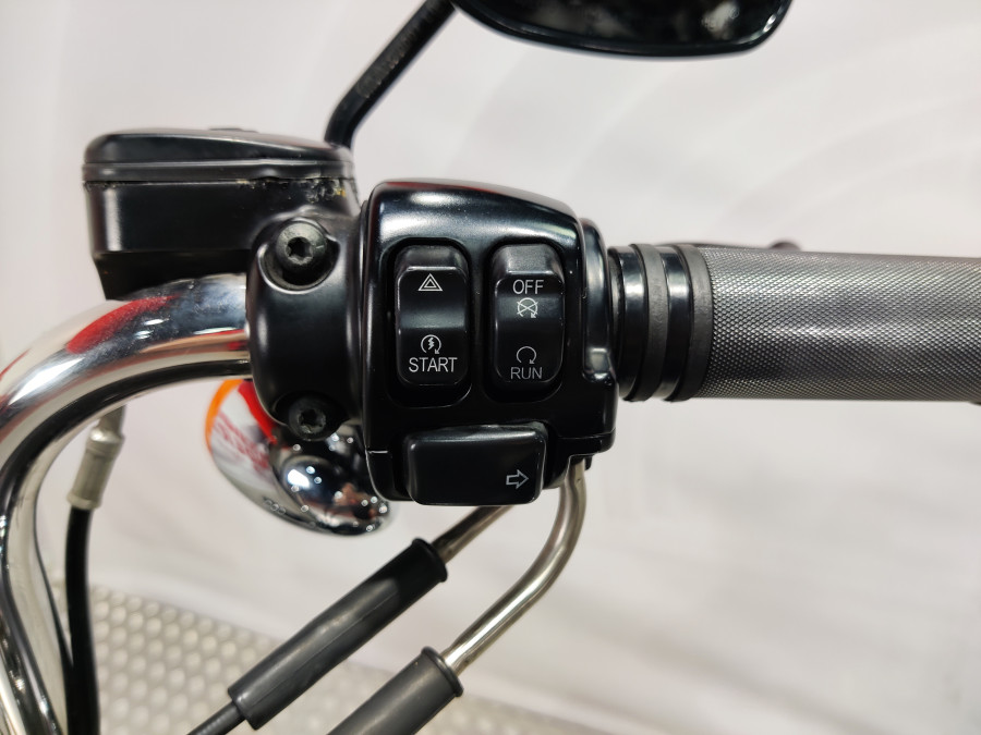 Imagen de Harley Davidson STREET BOB 114