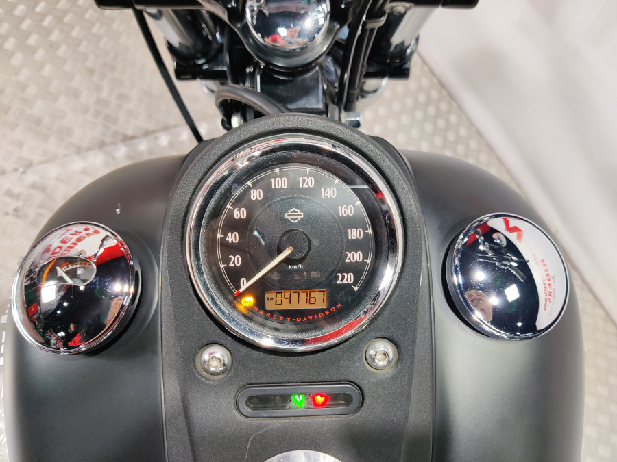 Imagen de Harley Davidson STREET BOB 114