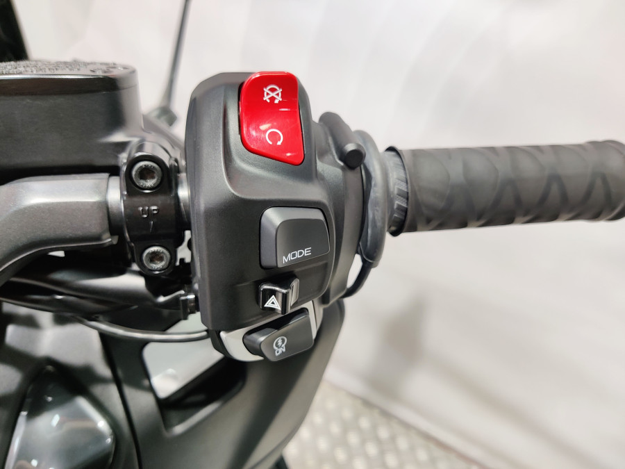 Imagen de Yamaha TMAX 560 TECH MAX