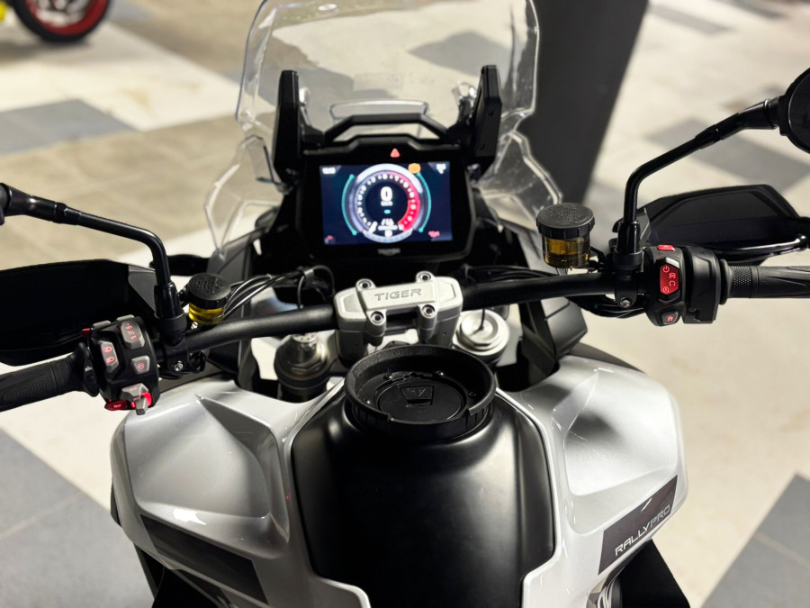 Imagen de Triumph 1200 RALLY PRO