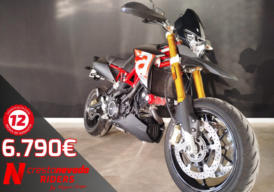 Aprilia Dorsoduro 900