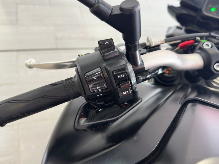 Imagen de Yamaha MT 10