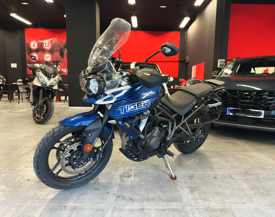 Imagen de Triumph TIGER 800 XRX LOW