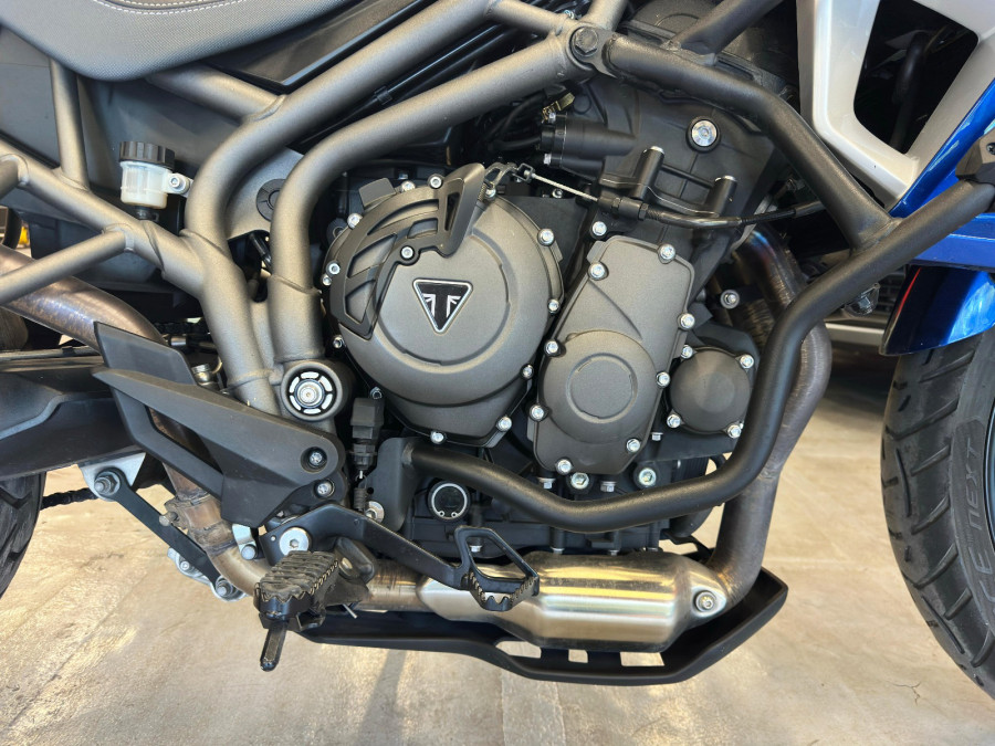 Imagen de Triumph TIGER 800 XRX LOW