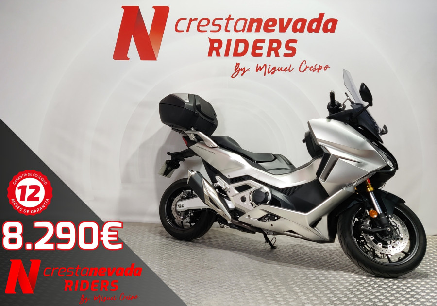 Honda Forza 750