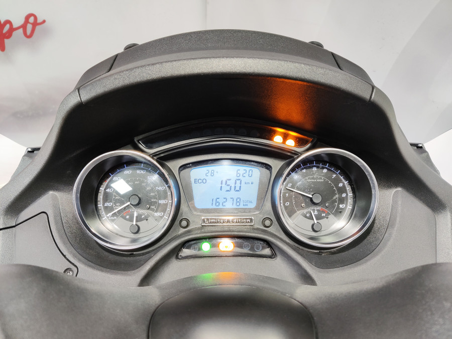 Imagen de Piaggio MP3 500