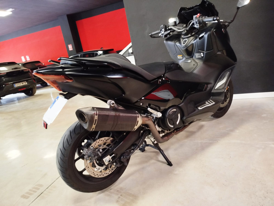 Imagen de Yamaha TMAX 560 TECH MAX