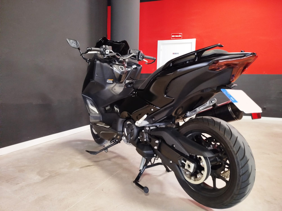 Imagen de Yamaha TMAX 560 TECH MAX
