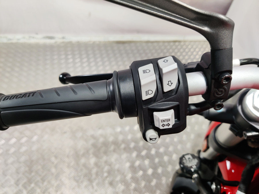 Imagen de Ducati MONSTER 821 A2