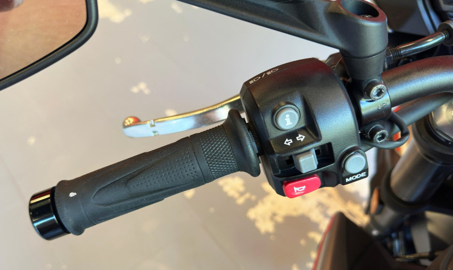 Imagen de Triumph Street Triple R