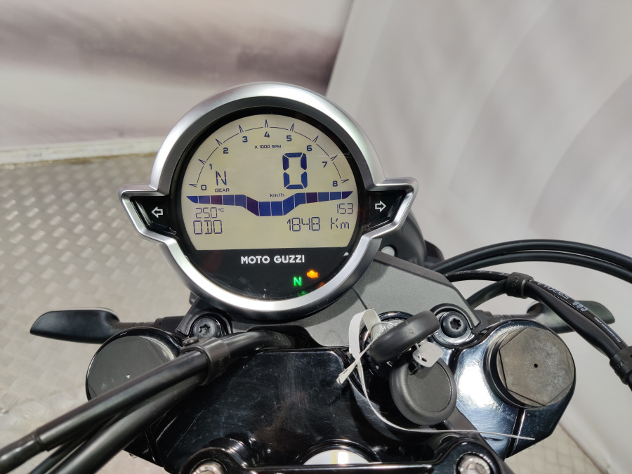 Imagen de Moto Guzzi V7 STONE TEN