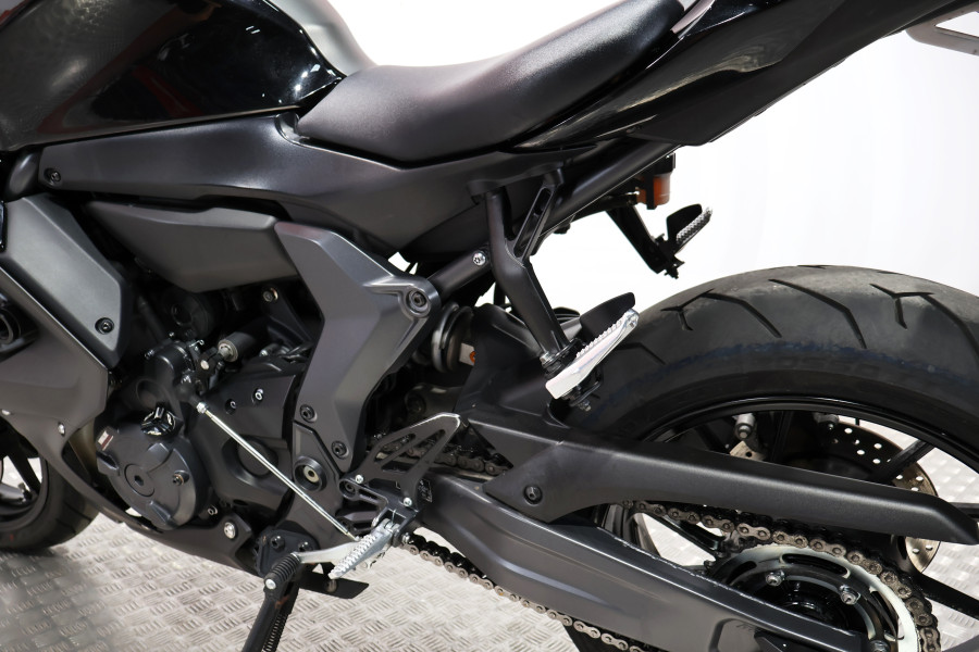 Imagen de Yamaha YZF R7 A2