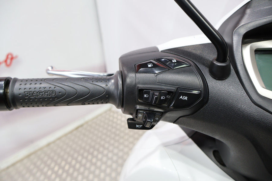 Imagen de Piaggio BEVERLY 300 HPE