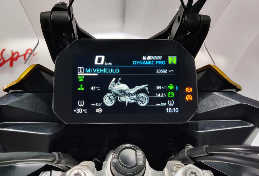 Imagen de BMW F 900 XR