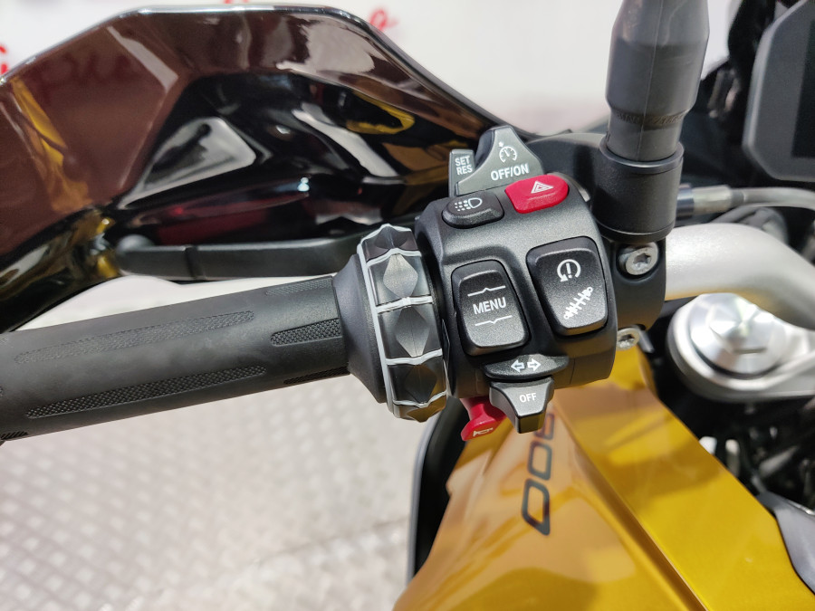 Imagen de BMW F 900 XR