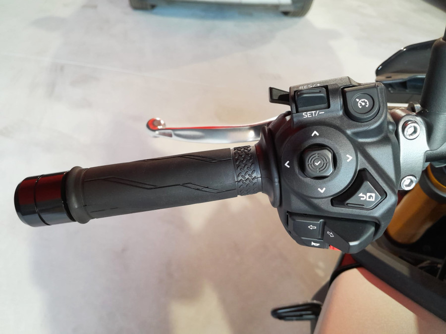 Imagen de Yamaha MT 09 SP