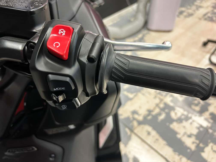 Imagen de Yamaha TMAX 560 TECH MAX