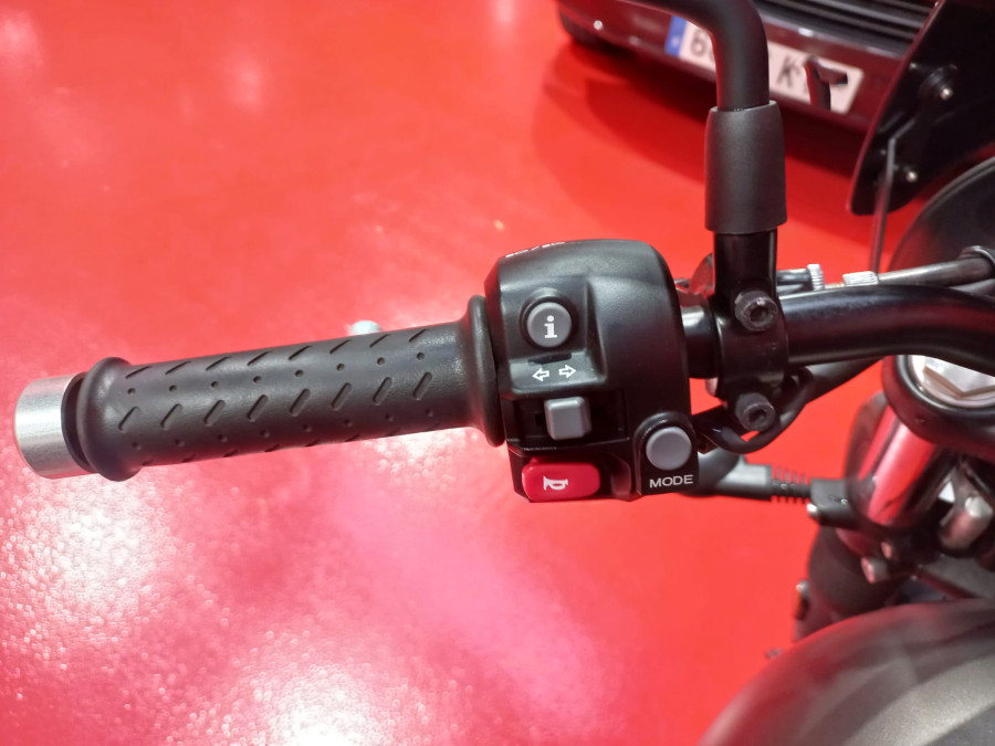 Imagen de Triumph STREET TWIN