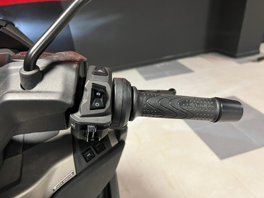 Imagen de Piaggio MP3 EXCLUSIVE 530