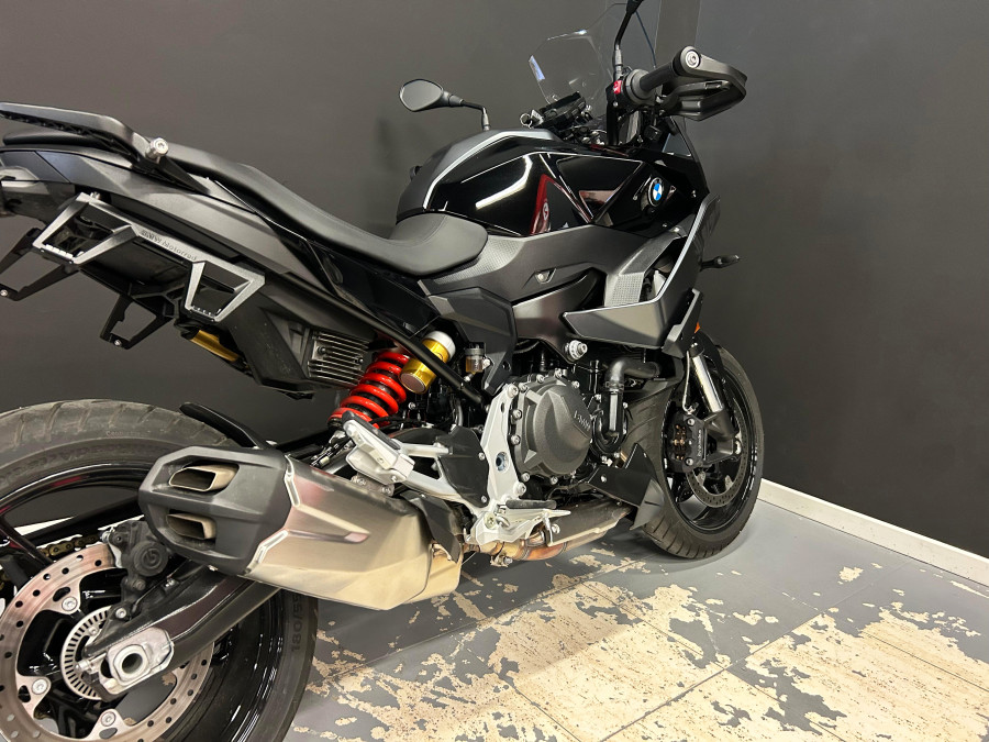 Imagen de BMW F 900 XR TRIPLE BLACK