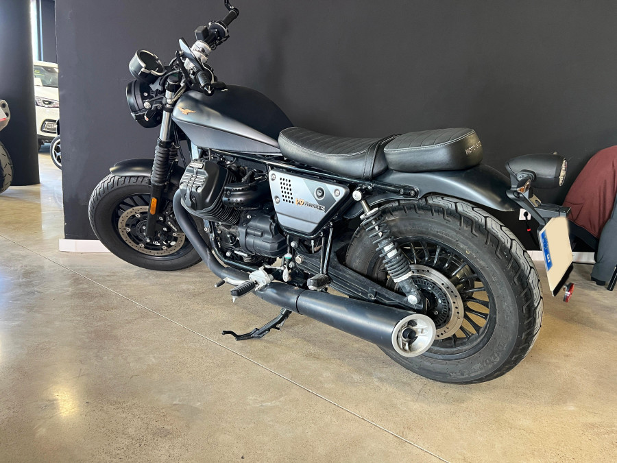 Imagen de Moto Guzzi V9 BOBBER