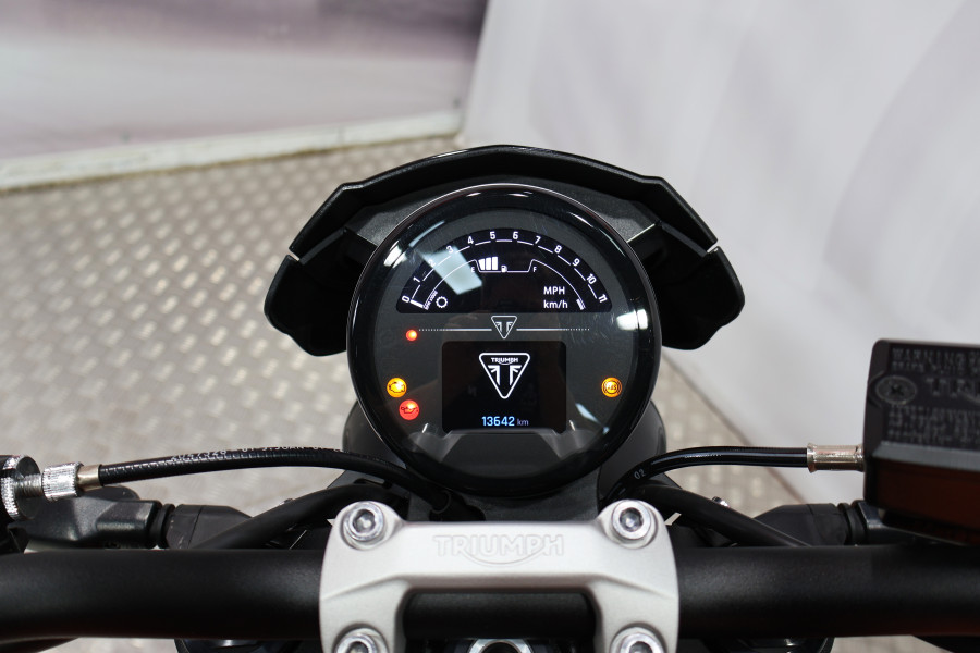 Imagen de Triumph TRIDENT 660 A2