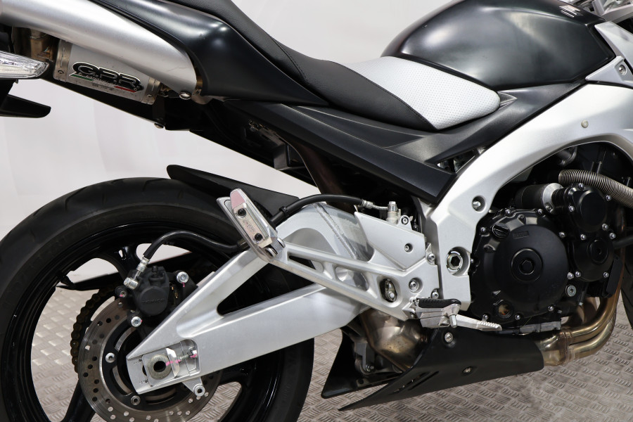 Imagen de Suzuki GSR 600