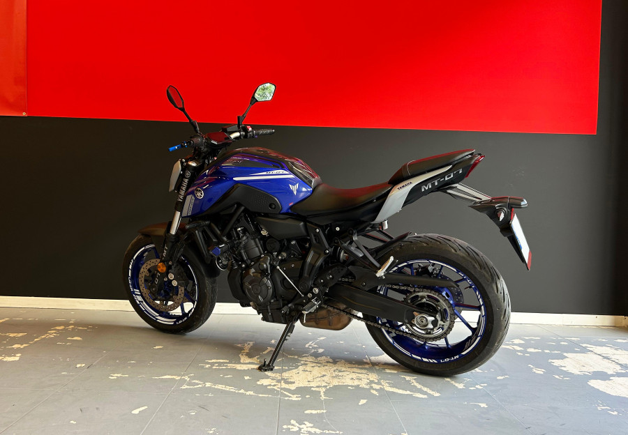 Imagen de Yamaha MT 07 A2
