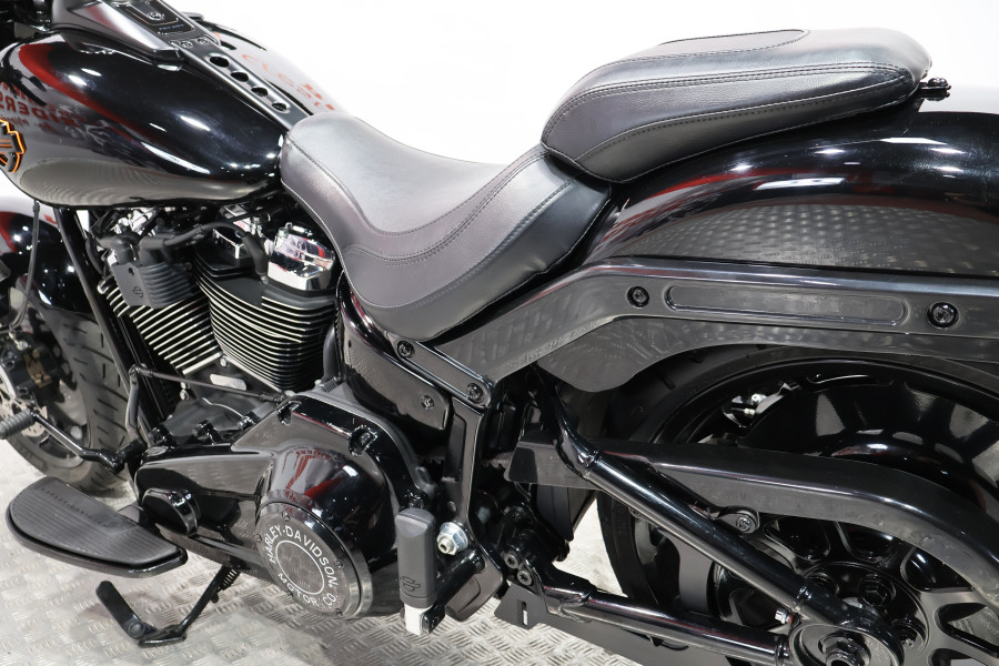 Imagen de Harley Davidson FAT BOY 114