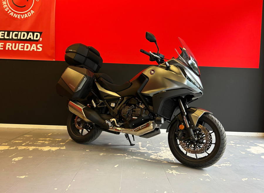 Imagen de Honda NT1100 DCT