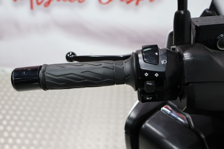 Imagen de Suzuki BURGMAN 400