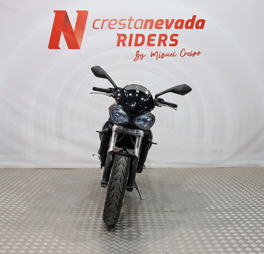 Imagen de Triumph STREET TRIPLE S